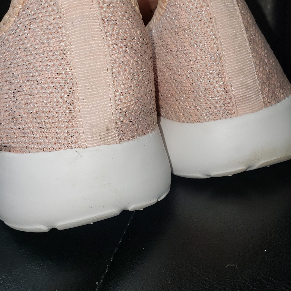 Very G "Lilliana" Blush Pink Sneakers w/Silver Sparkles Size 10 - Picture 5 of 10
